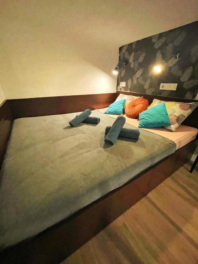 Central Budget Lofts Appartement Boedapest Buitenkant foto