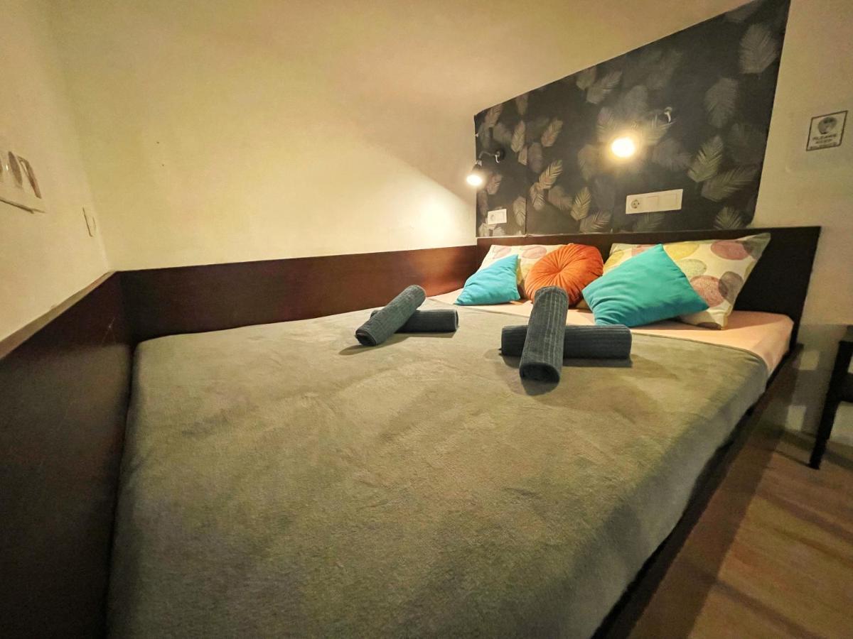 Central Budget Lofts Appartement Boedapest Buitenkant foto