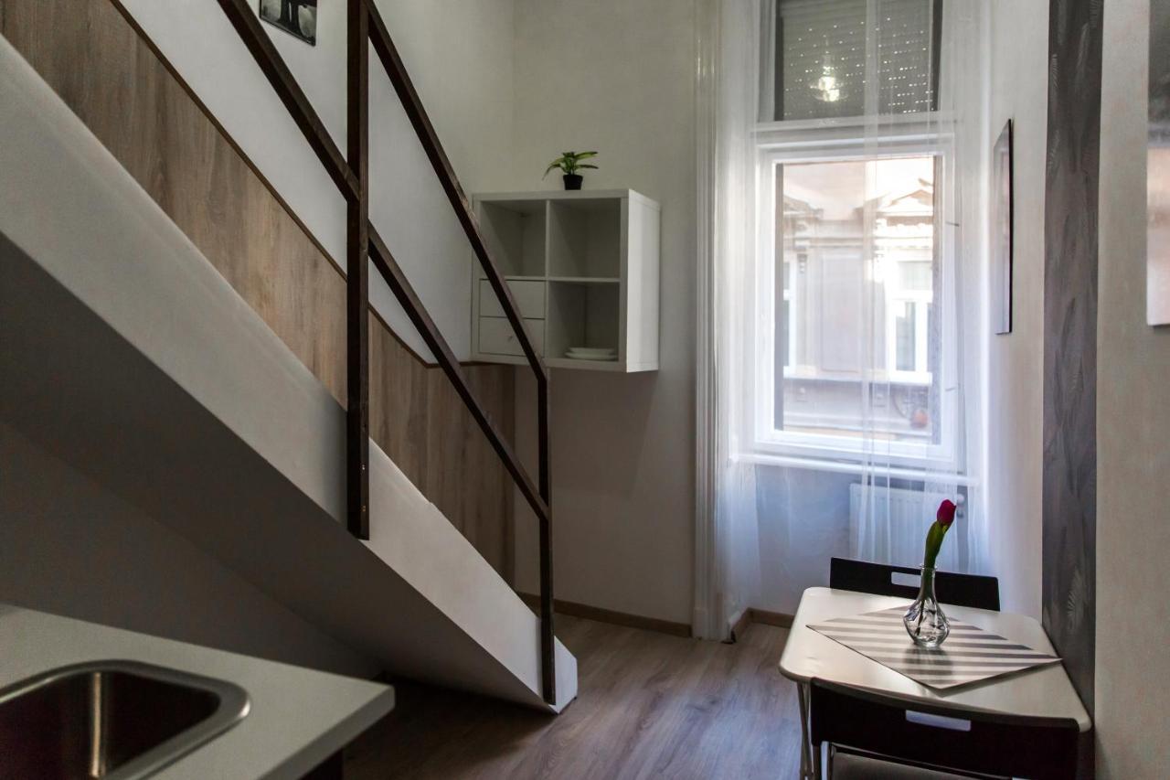 Central Budget Lofts Appartement Boedapest Buitenkant foto