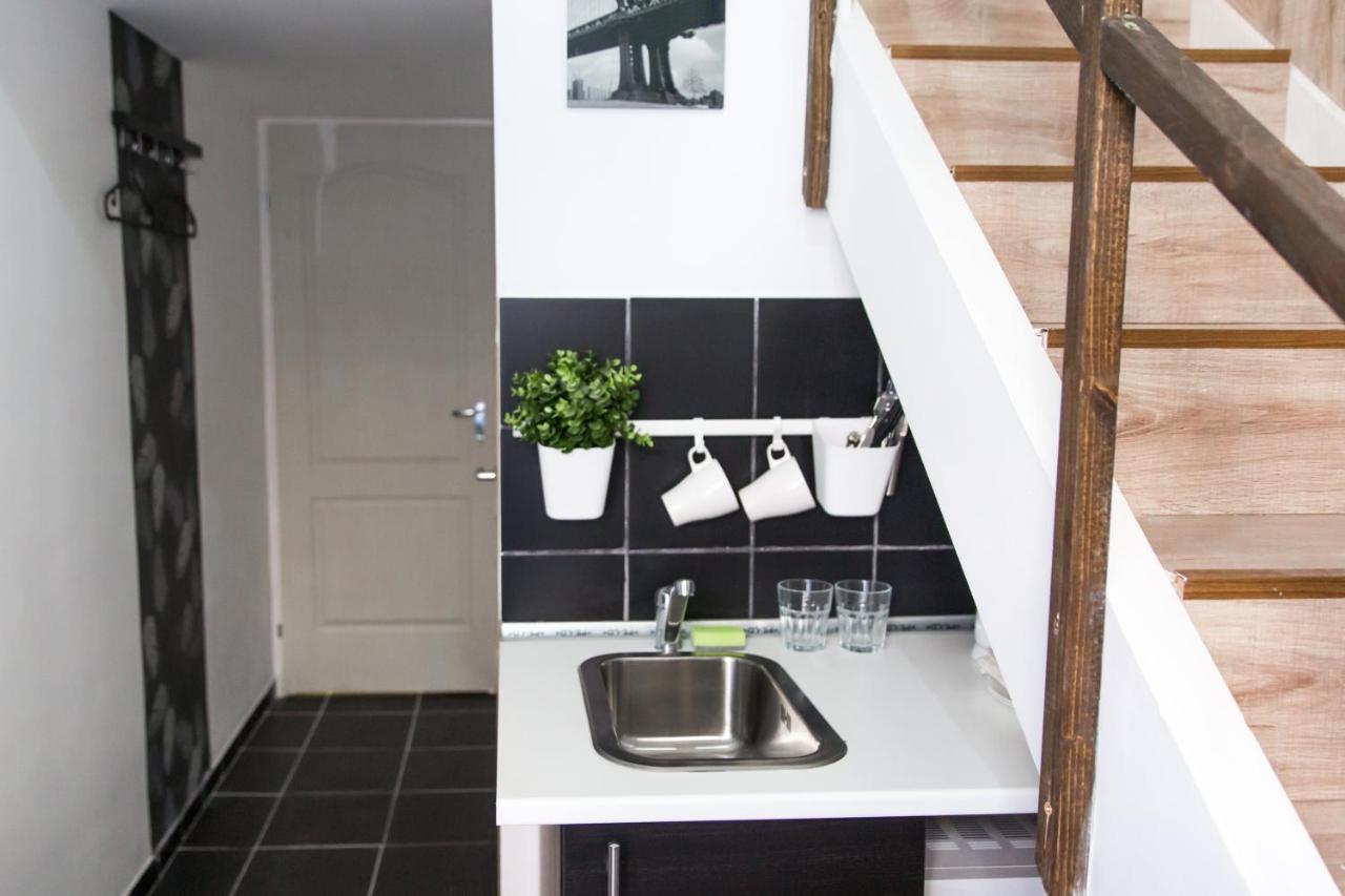 Central Budget Lofts Appartement Boedapest Buitenkant foto