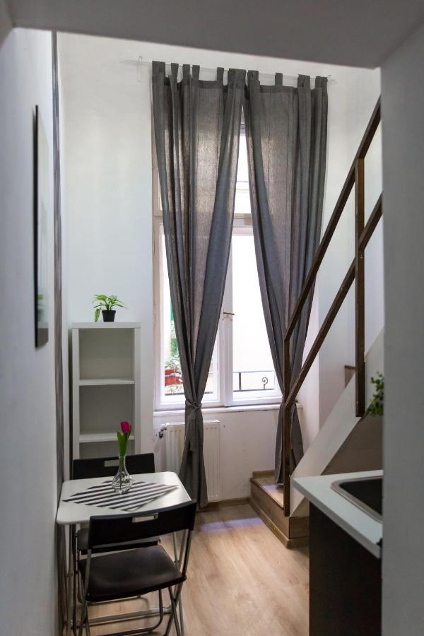 Central Budget Lofts Appartement Boedapest Buitenkant foto