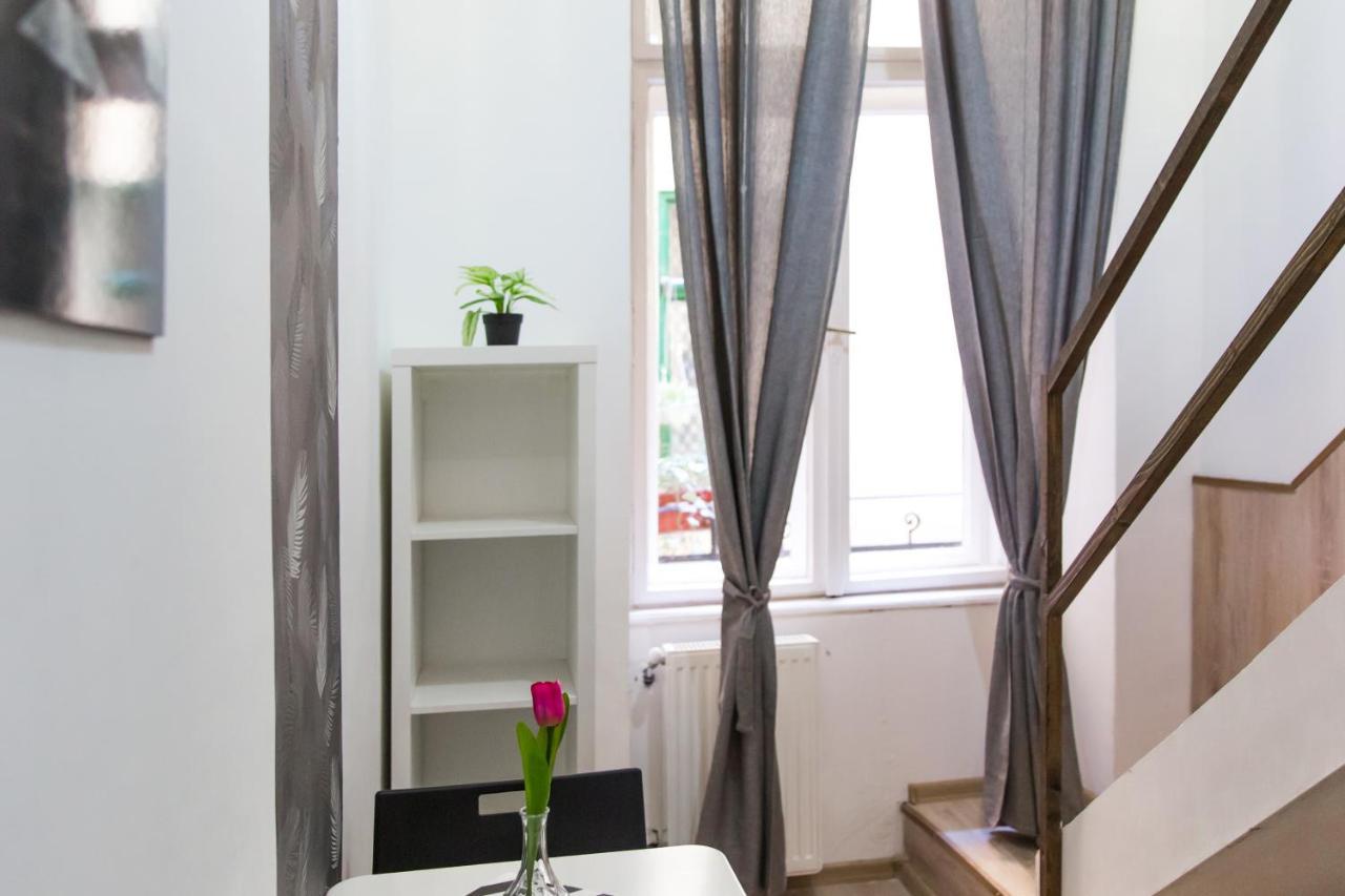 Central Budget Lofts Appartement Boedapest Buitenkant foto