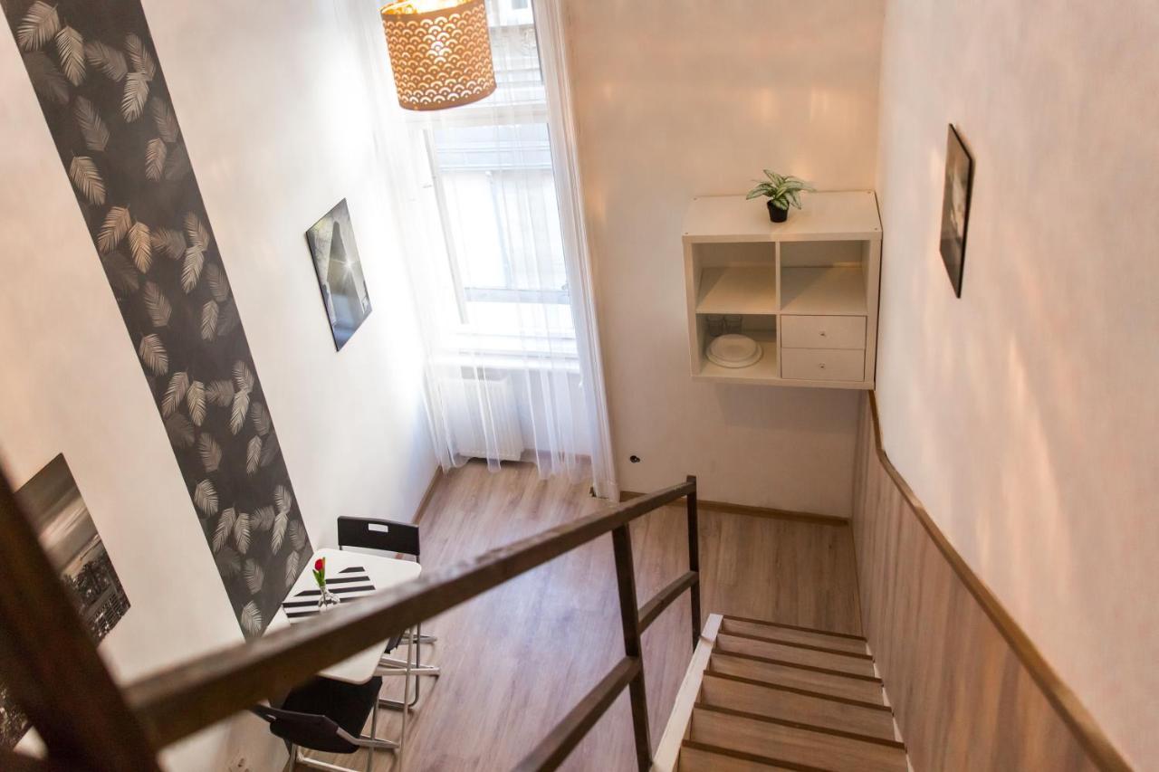 Central Budget Lofts Appartement Boedapest Buitenkant foto