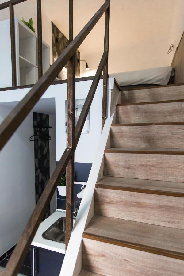 Central Budget Lofts Appartement Boedapest Buitenkant foto