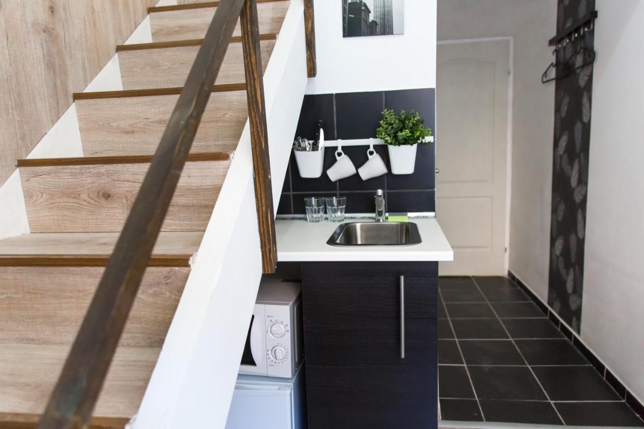 Central Budget Lofts Appartement Boedapest Buitenkant foto